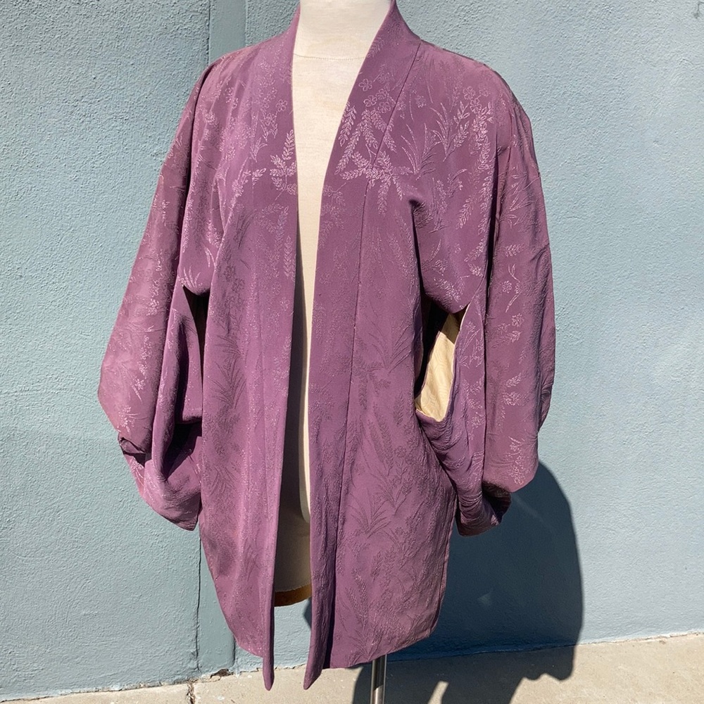 Vintage Kimono Lavender Silver Threading - Picture 2 of 16